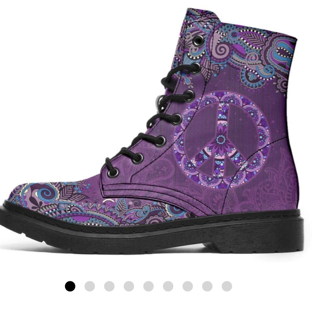 NWOT Peaceful World Purple Mandela Boots Sz 6